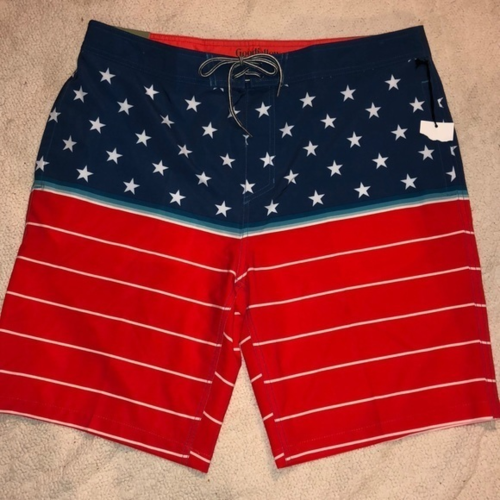 Goodfellow & Co Board Shorts Men’s 38 Waist Flag Print